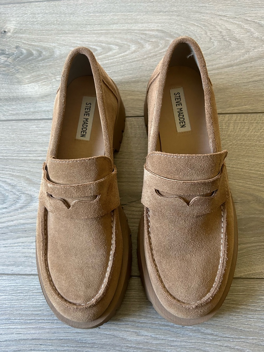 Steve Madden Tan Suede Lolo Platform Lug Sole Loafers Size 9